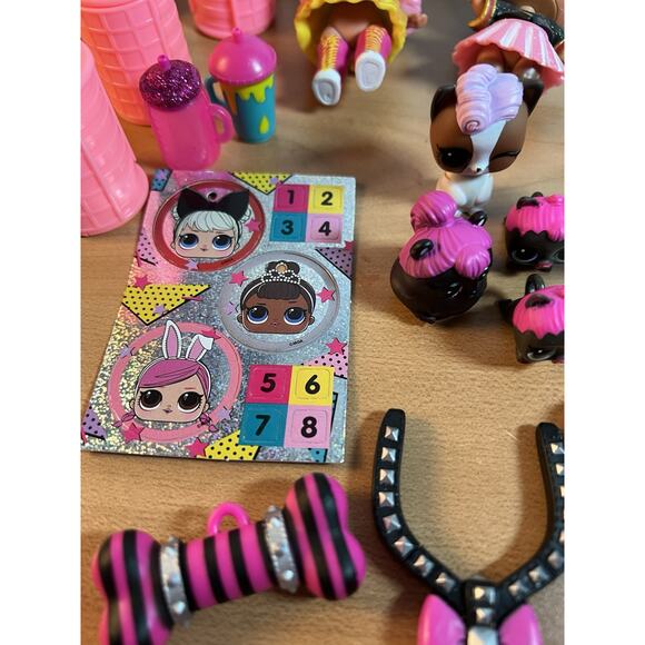 LOL OMG Surprise Mini Dolls Lot With Accessories #T864 - Picture 6 of 12
